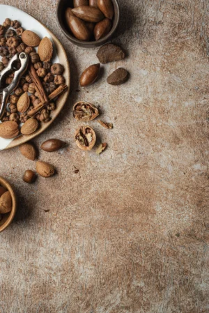 Onion, tło w stylizacji. Tło do fotografii kulinarnej i produktowej. Artystyczne tło malowane. Kolory neutralne. Przykładowa stylizacja na tle winylowym. Ciepły brąz.