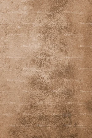 Tło fotograficzne Almond Glow – ciepła, fakturowana powierzchnia w odcieniach migdału, płowego beżu i zgaszonego karmelu, z centralnie rozłożonymi głębszymi plamami ciepłego brązu i latte. Matowe, ziarniste wykończenie o piasko-mineralnej teksturze, miękkie i jednocześnie bogate w detale. Idealne do fotografii kulinarnej, kosmetycznej i produktowej w stylu warm neutral i organic.